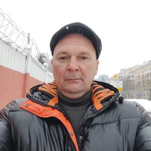 Виктор, 48 лет, Казань