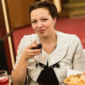 Девушки в Томске: Ирина, 41 - ищет парня из Томска