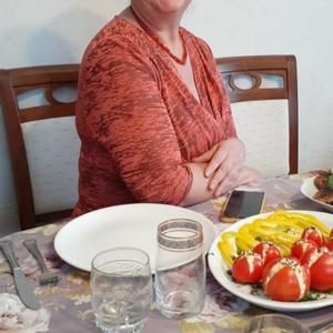 Девушки в Смоленске: Ирина, 63 - ищет парня из Смоленска