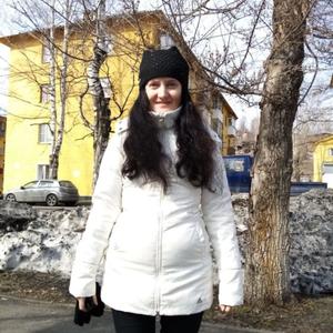 Девушки в Таштаголе: Алинка, 30 - ищет парня из Таштагола