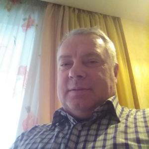 Олег, 57 лет, Киров