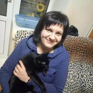 Девушки в Саратове: Ольга, 45 - ищет парня из Саратова