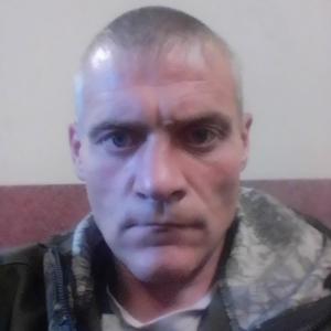 Исаев, 47 лет, Карпинск