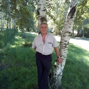 Парни в Тутаеве: Владимир Кирпичёв, 69 - ищет девушку из Тутаева