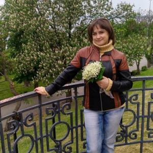 Девушки в Саратове: Ольга, 47 - ищет парня из Саратова