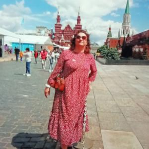 Девушки в Омске: Ольга, 46 - ищет парня из Омска