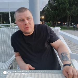 Парни в Кишиневе: Владимир, 37 - ищет девушку из Кишинева