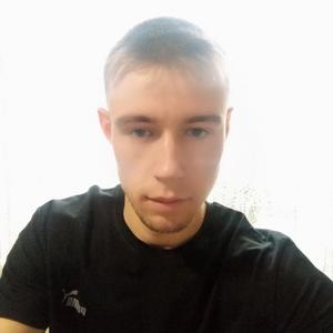 Виталий, 24 года, Баево