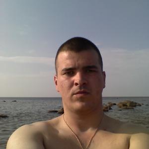 Andrej, 41 год, Кингисепп