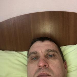 Виталий, 44 года, Лангепас