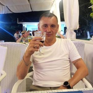 Парни в Губкине: Александр, 42 - ищет девушку из Губкина