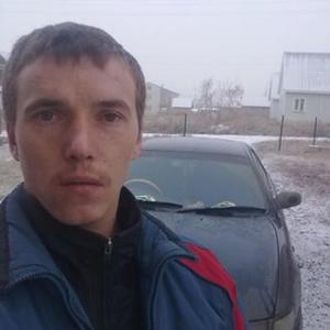 Парни в Новоалтайске: Сeрeбряков Влaдимир, 32 - ищет девушку из Новоалтайска