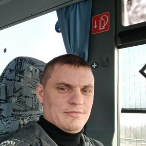 Виктор, 32 года, Брянск