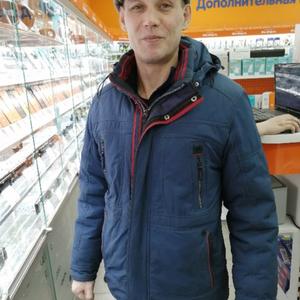 Парни в Нижневартовске: Геннадий Рыбаков, 44 - ищет девушку из Нижневартовска