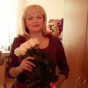 Девушки в Магадане: Ольга, 63 - ищет парня из Магадана