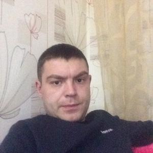 Александр, 36 лет, Магадан