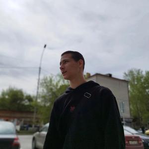 Игорь, 18 лет, Екатеринбург