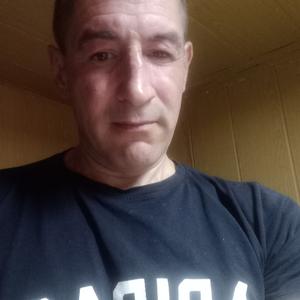 Парни в Усолье-Сибирское: Саша, 44 - ищет девушку из Усолье-Сибирское