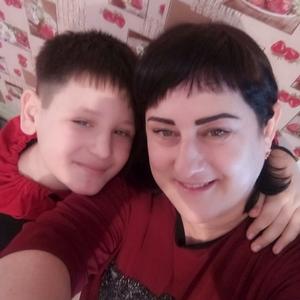 Девушки в Омске: Анна, 41 - ищет парня из Омска