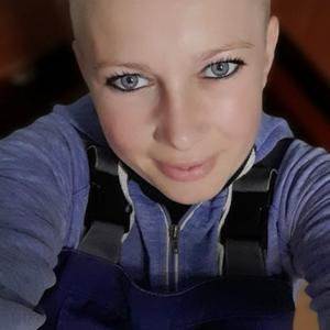 Девушки в Нестерове: Лилия, 35 - ищет парня из Нестерова