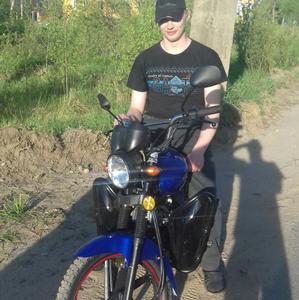 Парни в Лихославле: Илья, 31 - ищет девушку из Лихославля