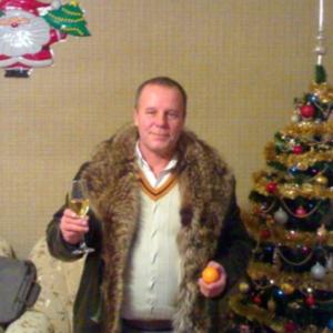 Александр, 60 лет, Белово