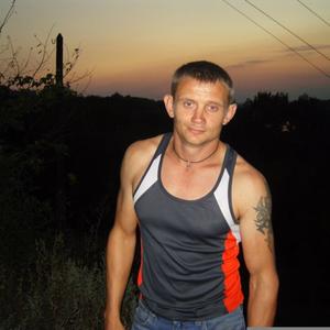 Парни в Балашове: Евгений Мельник, 40 - ищет девушку из Балашова