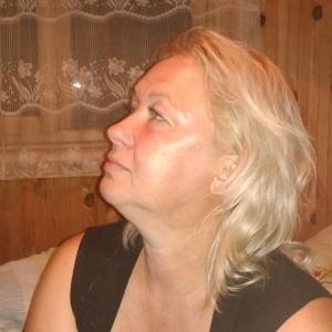 Девушки в Смоленске: Ирина, 56 - ищет парня из Смоленска