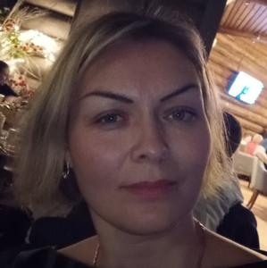 Девушки в Санкт-Петербурге: Александра, 41 - ищет парня из Санкт-Петербурга