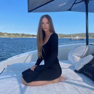 Сегізінші сыныптағы секс Күйеуінің ұйықтап жатқан порно алаяқтығы