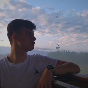 Иван, 18 лет, Рязань