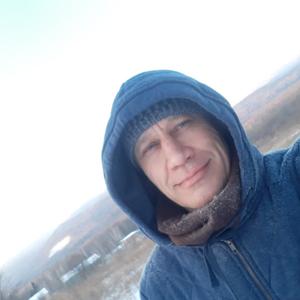 Парни в Владивостоке: Константин, 44 - ищет девушку из Владивостока