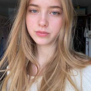 Flora, 22 года, Lyon