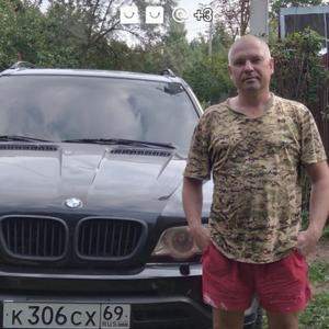 Парни в Твери: Олег, 48 - ищет девушку из Твери