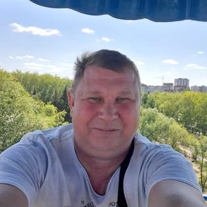 Виктор, 51 год, Излучинск