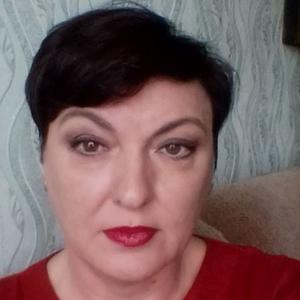 Девушки в Кузнецке: Лариса, 56 - ищет парня из Кузнецка