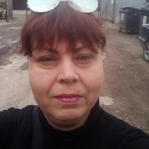 Девушки в Донецке: Елена, 54 - ищет парня из Донецка