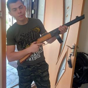Андрей, 22 года, Александровское