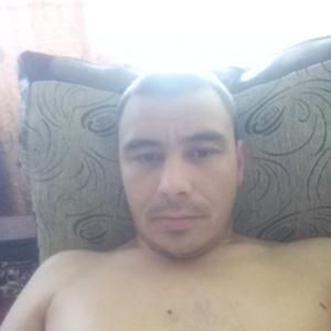 Парни в Томске: Павел, 38 - ищет девушку из Томска