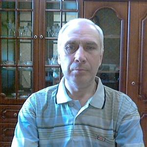 Парни в Анжеро-Судженске: Валерий Захаров, 63 - ищет девушку из Анжеро-Судженска