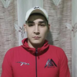Парни в Челябинске: Анатолий, 27 - ищет девушку из Челябинска