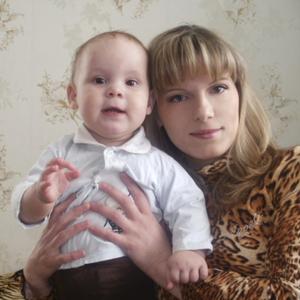 Девушки в Дальнереченске: Екатерина, 41 - ищет парня из Дальнереченска