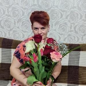 Девушки в Бийске: Елена Краснова, 42 - ищет парня из Бийска