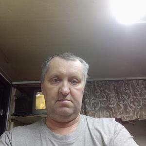 Олег, 56 лет, Киров