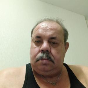 Павел, 59 лет, Волгоград