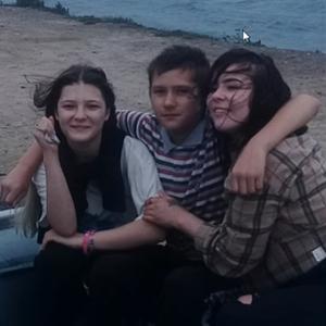 Парни в Владивостоке: Ляша, 23 - ищет девушку из Владивостока