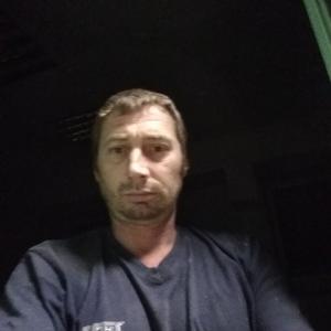 Парни в Алейске: Сергей Кустов, 39 - ищет девушку из Алейска