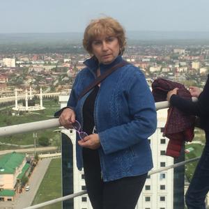 Девушки в Тольятти: Vera, 67 - ищет парня из Тольятти