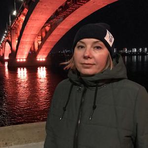 Девушки в Екатеринбурге: Виктория, 43 - ищет парня из Екатеринбурга