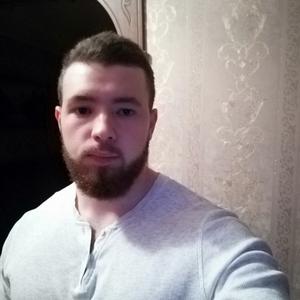 Антон, 27 лет, Брянск
